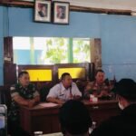 Foto : Camat Tayu dan warga melakukan Audiensi di Pendopo Kecamatan Tayu Pati, Rabu (12/08/2026) siang. (Sumber. Mitrapost.com/ Ilham)