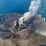 Erupsi Gunung Anak Krakatau Badan Geologi Kementerian ESDM Konfirmasi Munculnya 2 Pulau Baru di Sekitar Gunung Anak Krakatau