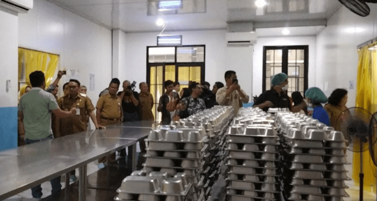 Foto : Pemkab Pati melakukan sidak dapur SPPG di wilayah perkotaan. (Sumber. Mitrapost.com/ Ilham)