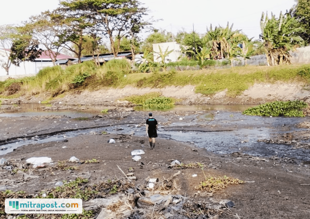 Foto : Kondisi sungai Silugonggo Pati. (Sumber. Mitrapost.com/ Ilham)
