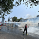 Foto : Damkar memadamkan kebakaran di Jalan Kalianyar Jalan Panunggulan terhadap 2 bengkel dan 1 tempat stempel. (Dok. Damkar Pati) Foto : Damkar memadamkan kebakaran di Jalan Kalianyar Jalan Panunggulan terhadap 2 bengkel dan 1 tempat stempel. (Dok. Damkar Pati)