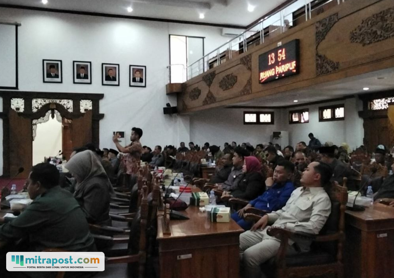 Foto : Rapat Paripurna DPRD Kabupaten Pati. (Sumber. Mitrapost.com/ Ilham) DPRD Pati