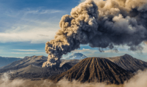 gunung-semeru 8 Pendaki Gunung Semeru Kena Blacklist karena Naik Secara Ilegal