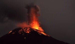 Ilustrasi Gunung Anak Krakatau/istock Ilustrasi Gunung Anak Krakatau/istock