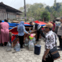 Foto : Droping bantuan air bersih di Desa Kletek, Kecamatan Pucakwangi, belum lama ini. (Dok. Polresta Pati)