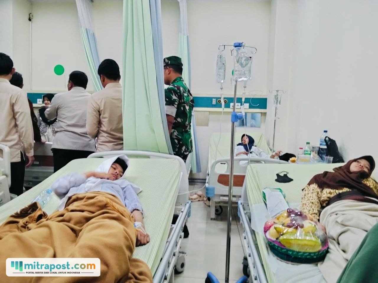 Foto : Siswa Diduga menjadi korban dugaan keracunan menu MBG masih dirawat inap di RS KSH Pati. (Sumber. Mitrapost.com/ Ilham)