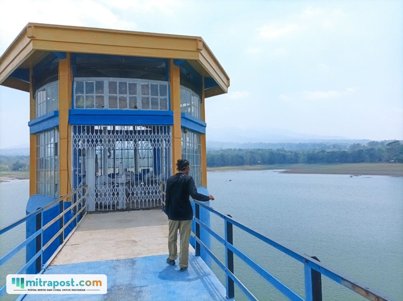Foto : Kondisi Waduk Gembong di Kecamatan Gembong Pati. (Sumber. Mitrapost.com/ Ilham)