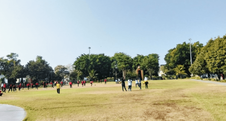 Rumput dan Tanaman di Alun-alun Kering Usai Perayaan Hari Jadi Pati, Ini Tanggapan DLH