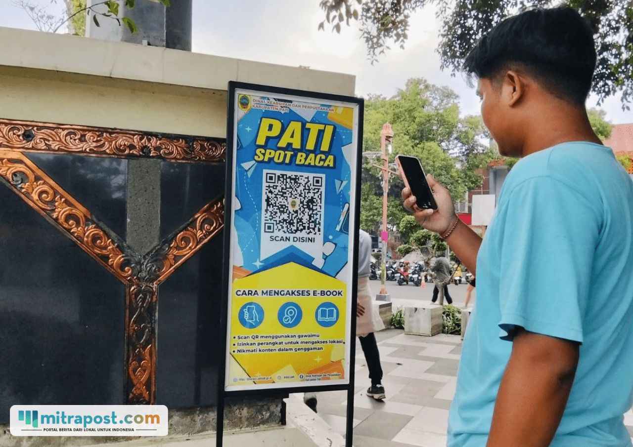 Foto : Sport baca di Alun-alun Simpang Lima Pati. (Sumber. Mitrapost.com/ Ilham)