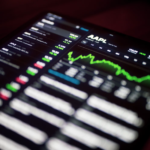 Pasar Jelang Akhir Pekan Konsolidasi, 5 Saham Ini Menarik untuk Scalping Pasar Jelang Akhir Pekan Konsolidasi, 5 Saham Ini Menarik untuk Scalping