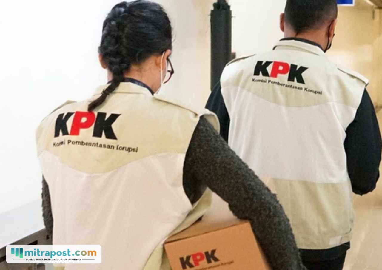 14 Pejabat BNPB Diamankan dalam OTT KPK, Uang Senilai Rp1,4 M dan Logam Mulia Ikut Disita 14 Pejabat BNPB Diamankan dalam OTT KPK, Uang Senilai Rp1,4 M dan Logam Mulia Ikut Disita