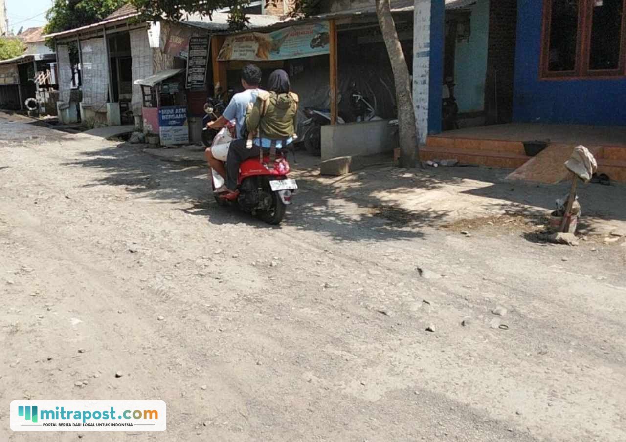 Foto : Akses jalan antar desa Sukoharjo menuju Metaraman Kecamatan Margorejo Pati. (Sumber. Mitrapost.com/ Ilham)