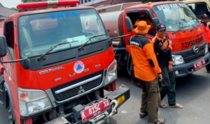 Foto : Armada truk tangki untuk bantuan air bersih di wilayah Kabupaten Pati yang terdampak kekeringan. (Dok. Humas Pemkab Pati)