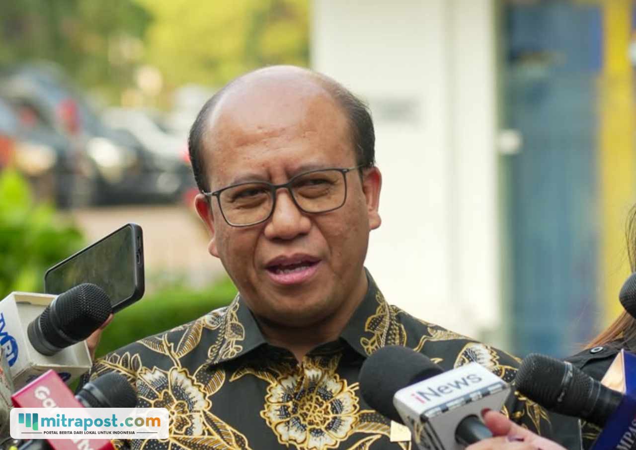 Direktur Utama (Dirut) PLN baru, Suroso Isnandar (presidenri.go.id) Direktur Utama (Dirut) PLN baru, Suroso Isnandar (presidenri.go.id)
