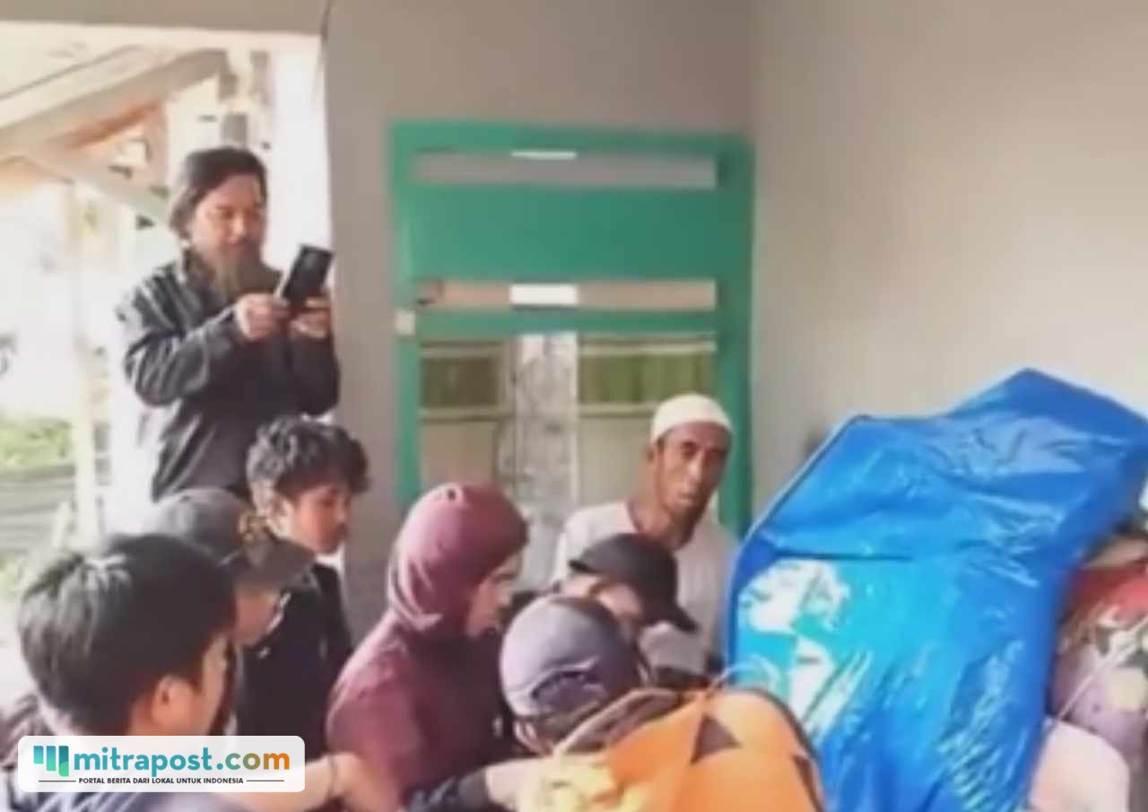 Jenazah Mantan Kades di Sigi Sulteng Diangkut Sepeda Motor Imbas Akses Jalan Terbatas/tangkap layar