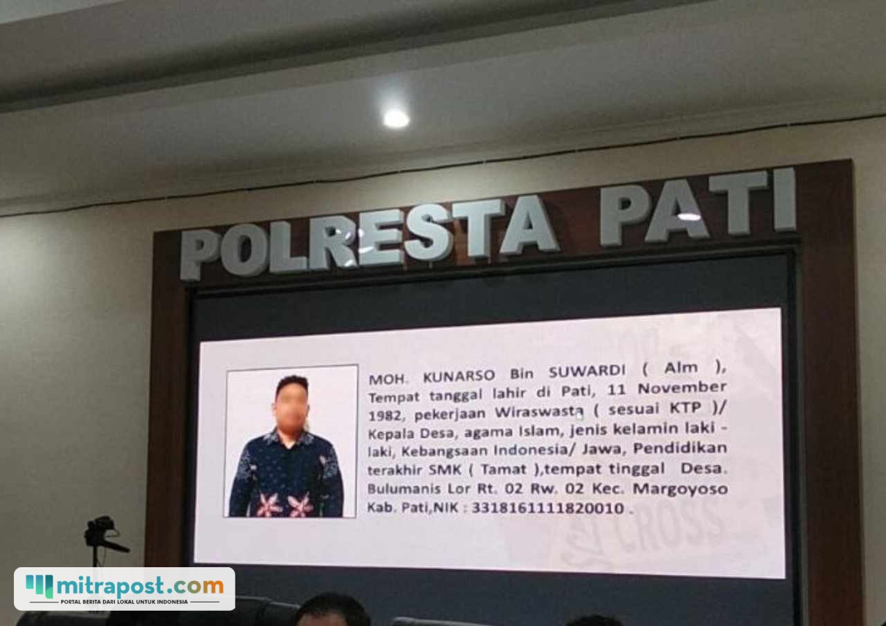 kades-korupsi Foto : Sosok MK diperlihatkan di layar Lantai II Polresta Pati saat Konferensi Pers. (Sumber. Mitrapost.com/ Ilham)