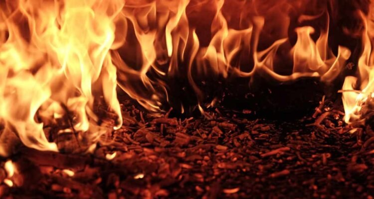 Nenek di Depok Tega Bakar Cucu Sendiri Perkara Tak Dijemput, Sempat Berdalih Kompor Meledak