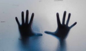 Bejat! Suami di Surabaya Jerumuskan Istrinya Jadi PSK demi Fantasi Seks dan Faktor Ekonomi