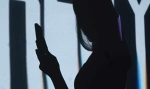 prostitusi-online Kamar Kos di Cakung Jaktim Diduga Jadi Lokasi Prostitusi, Warga Lakukan Penggerebekan